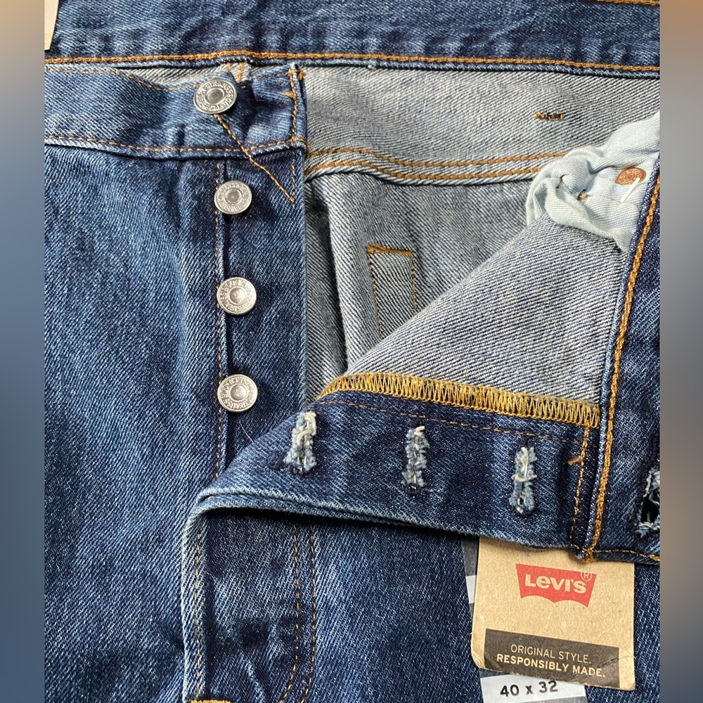 Levi's Men's Dark Blue 501 Straight Jeans - Picture 2 of 6